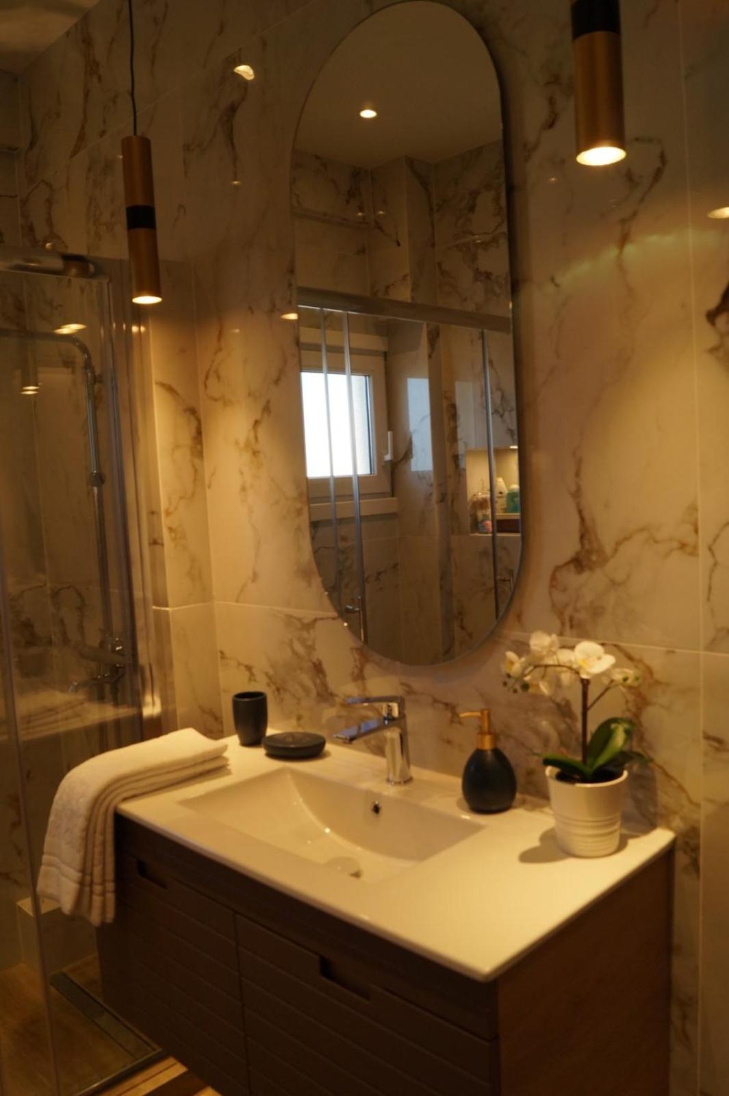 Daphne Luxury Apartment Kastoria Exterior foto